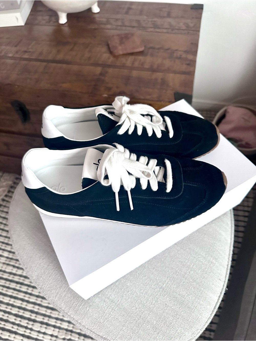 Alo Yoga Sunset sneaker